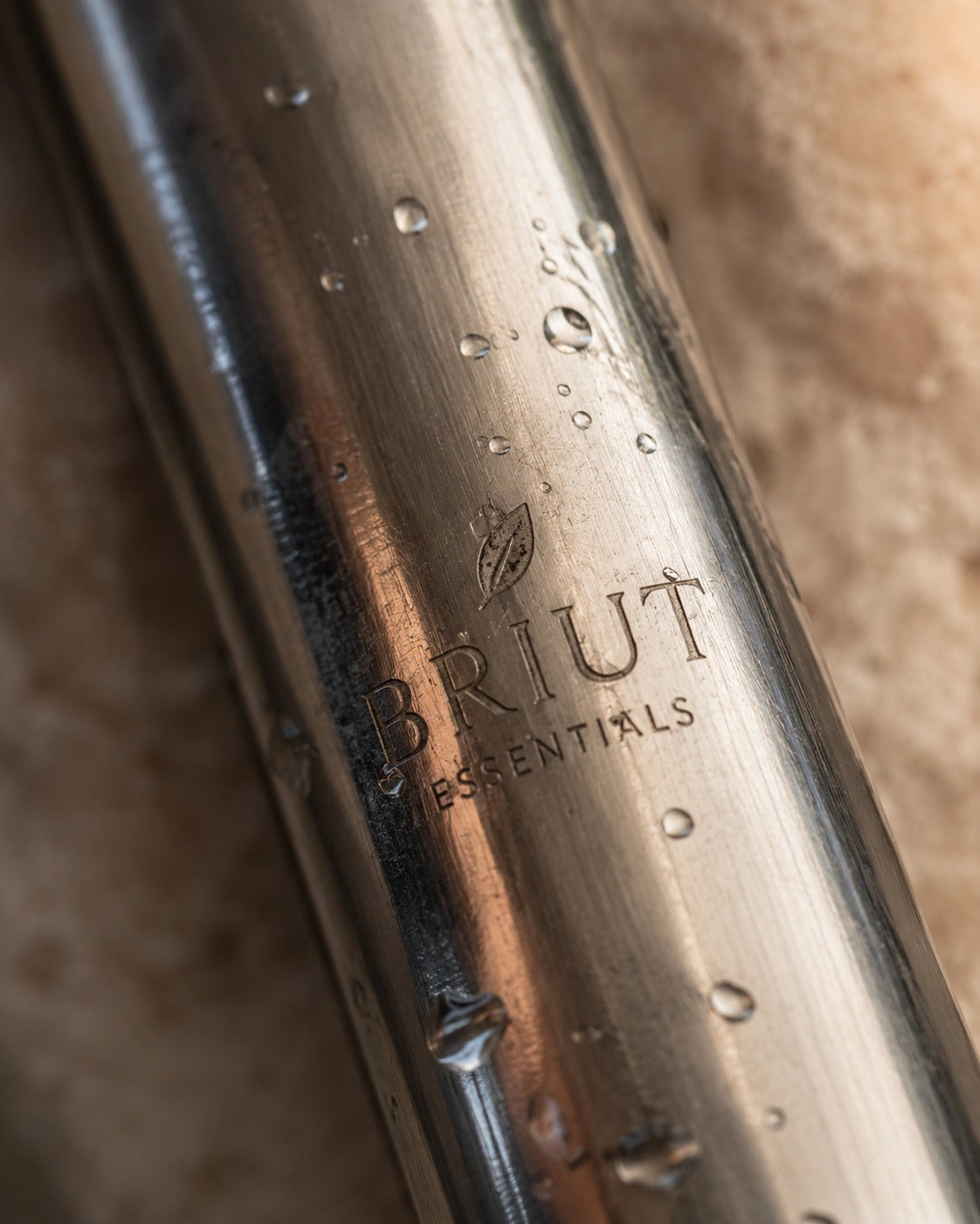 Briut tongue scraper in use — supports fresh breath and oral hygiene